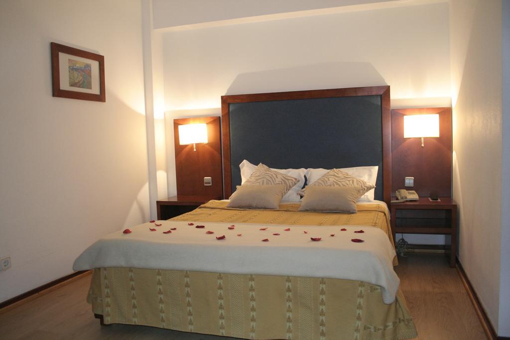 Hotel Samasa Fundão Buitenkant foto